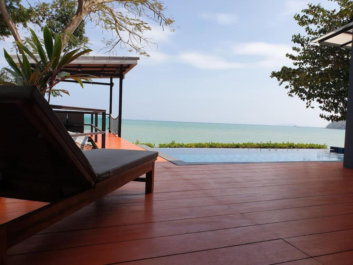 Koh Sirey Beachfront Pool Villa Phuket Exterior foto